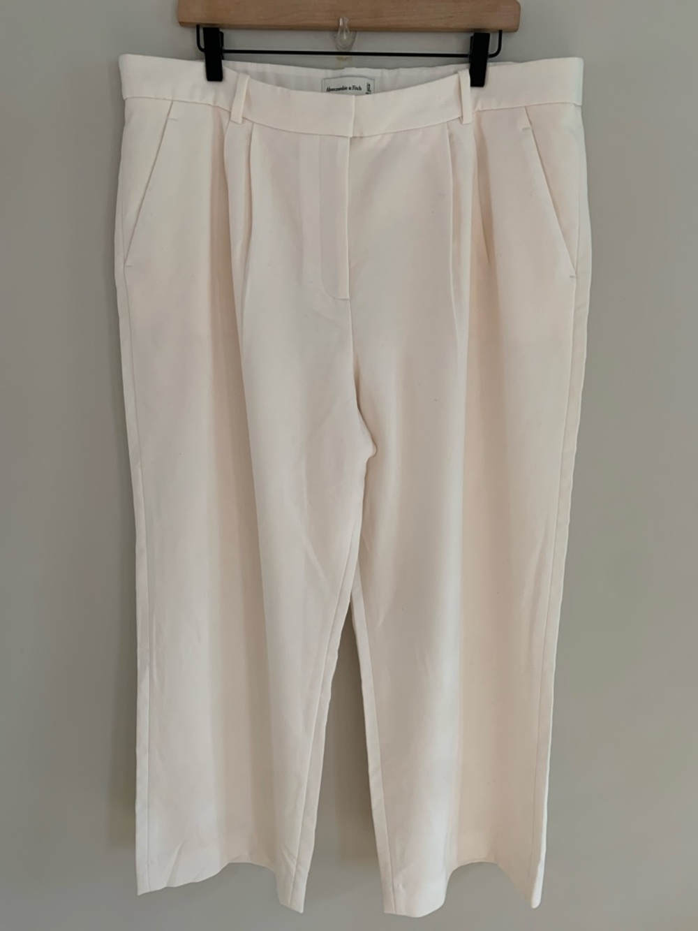 Abercrombie & Fitch Cream Wide Leg Trouser Pants Size 34 Career Neutral Modern